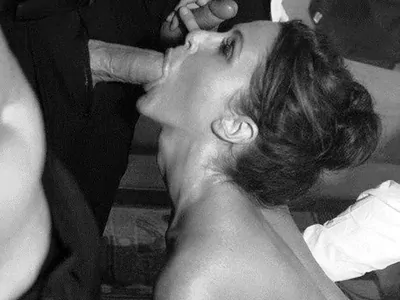 Молодые блондинки трахаются. картинка 11798