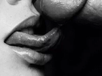 Красивый отсос двух членов чб картинка 16400