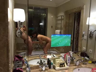 Селфи минета перед зеркалом картинка 17965